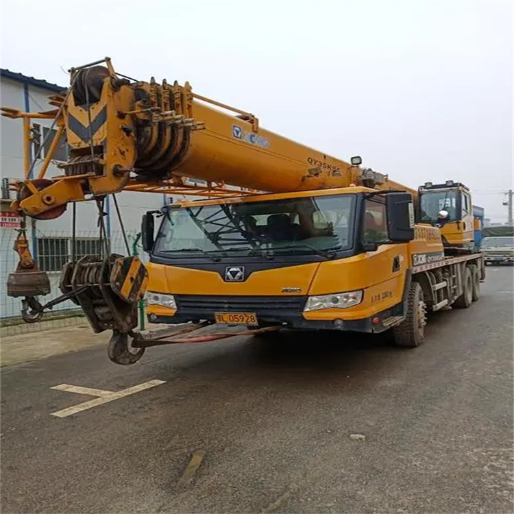 高场办事处吊车出租保险：全面覆盖，安全无忧