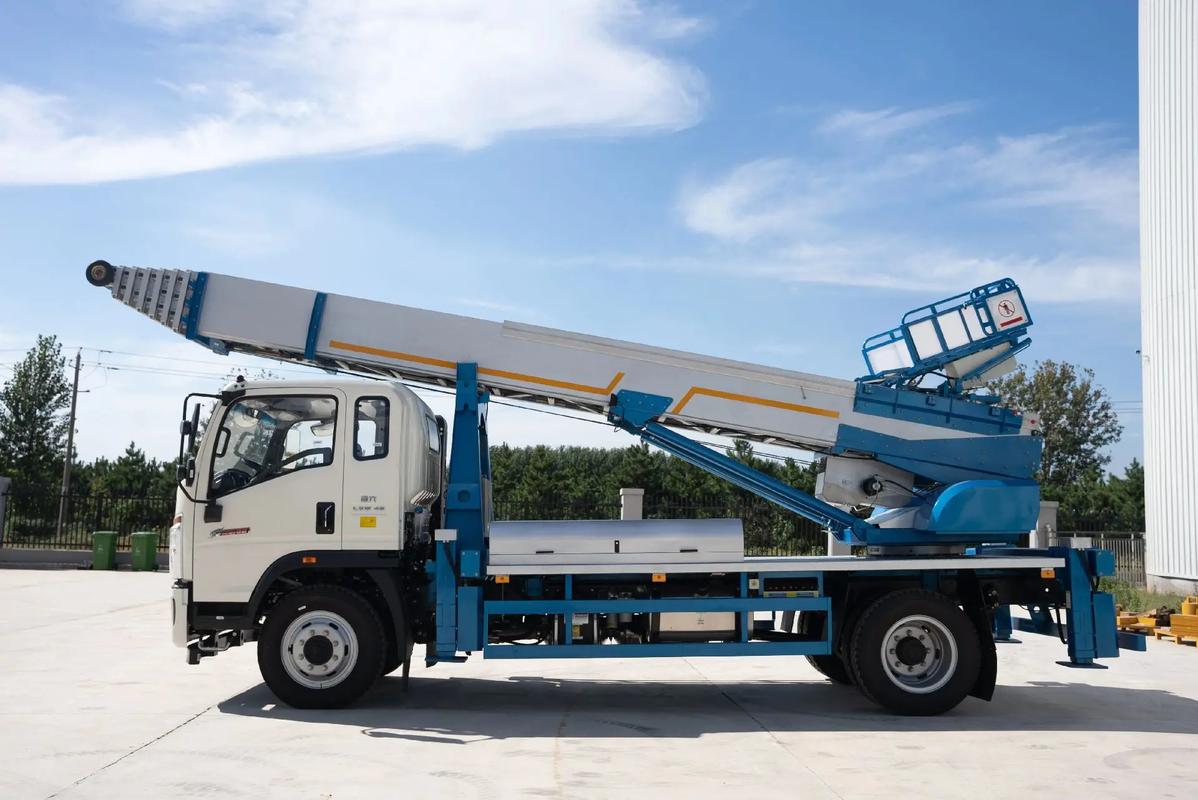 高场办事处云梯上料车租赁费用