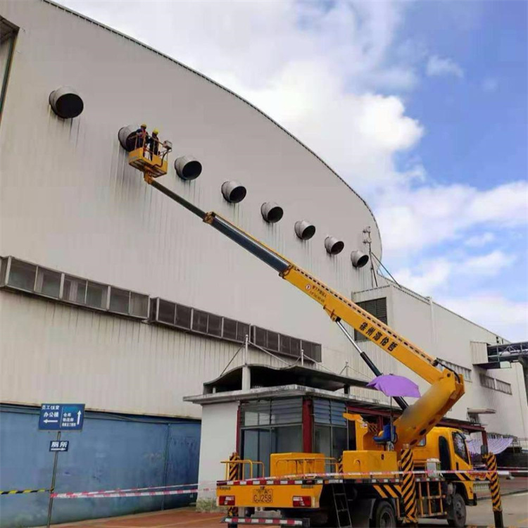 高场办事处高空作业车出租服务：专业广告牌安装解决方案