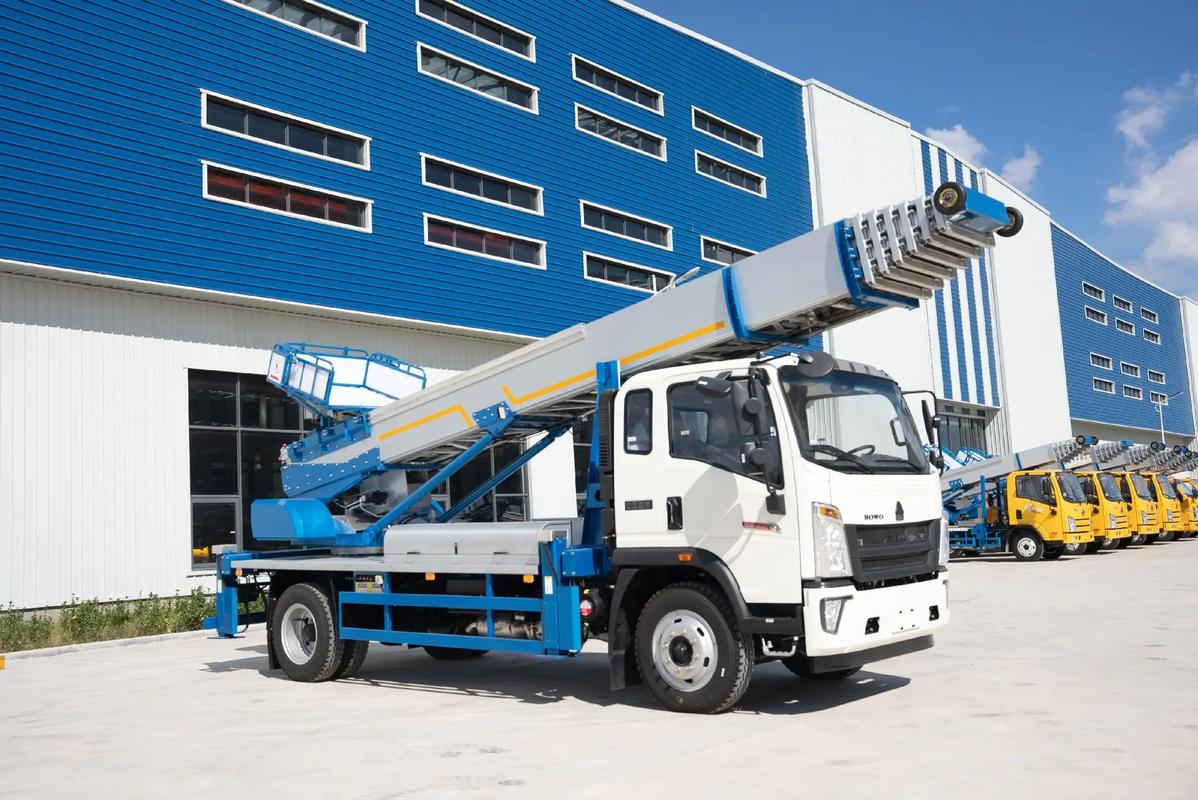 高场办事处出租云梯车高空作业车 建筑垃圾搬运